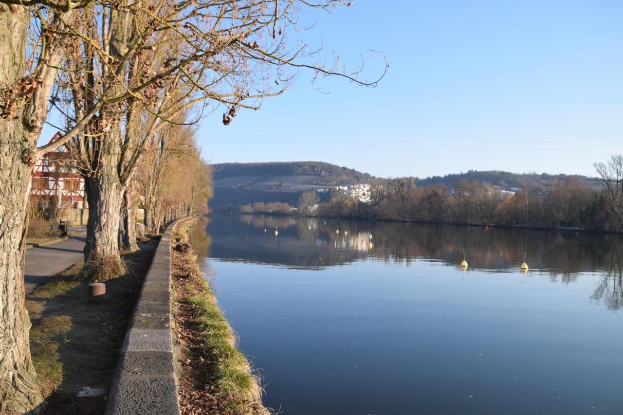 Maindrei - Schlafen Am Fluss Hotell Margetshöchheim Eksteriør bilde